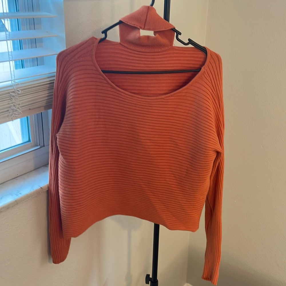 Medium rust colored sweater